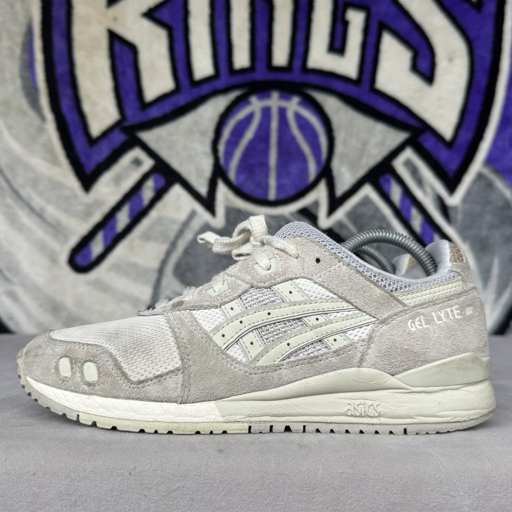 Size 7.5 - ASICS Gel Lyte iii Cream/Light Dust Sneakers 1203a330 Men's